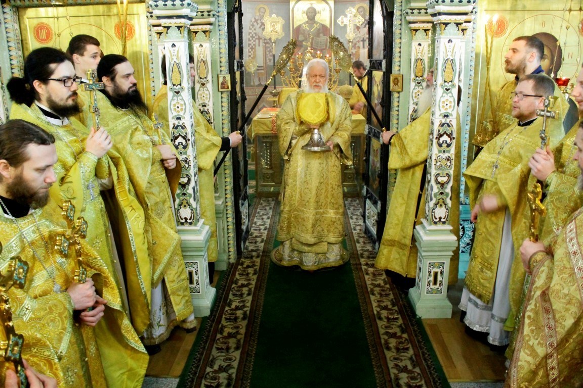 Епископ Городецкий и Ветлужский Августин совершил Божественную литургию в Городецком Феодоровском мужском монастыре