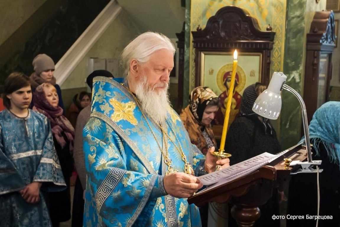Епископ Городецкий и Ветлужский Августин совершил утреню с чтением акафиста Пресвятой Богородице в Городецком Феодоровском мужском монастыре