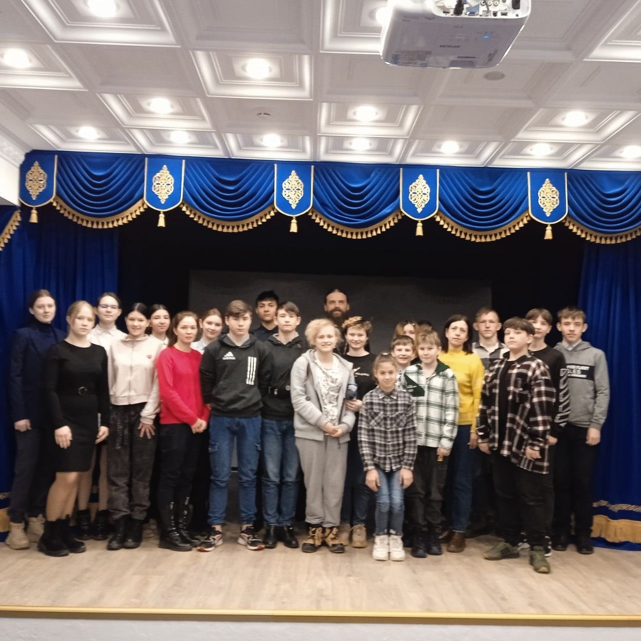 24 марта, в рамках проекта «Живём для России», в Центре православной культуры имени святого благоверного великого князя Александра Невского Городецкого Феодоровского мужского монастыря (г.Городец) состоялся Кинолекторий