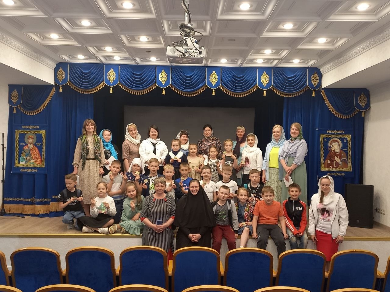 7 июня Центр православной культуры имени Александра Невского посетила группа учащихся 2х классов и их родителей