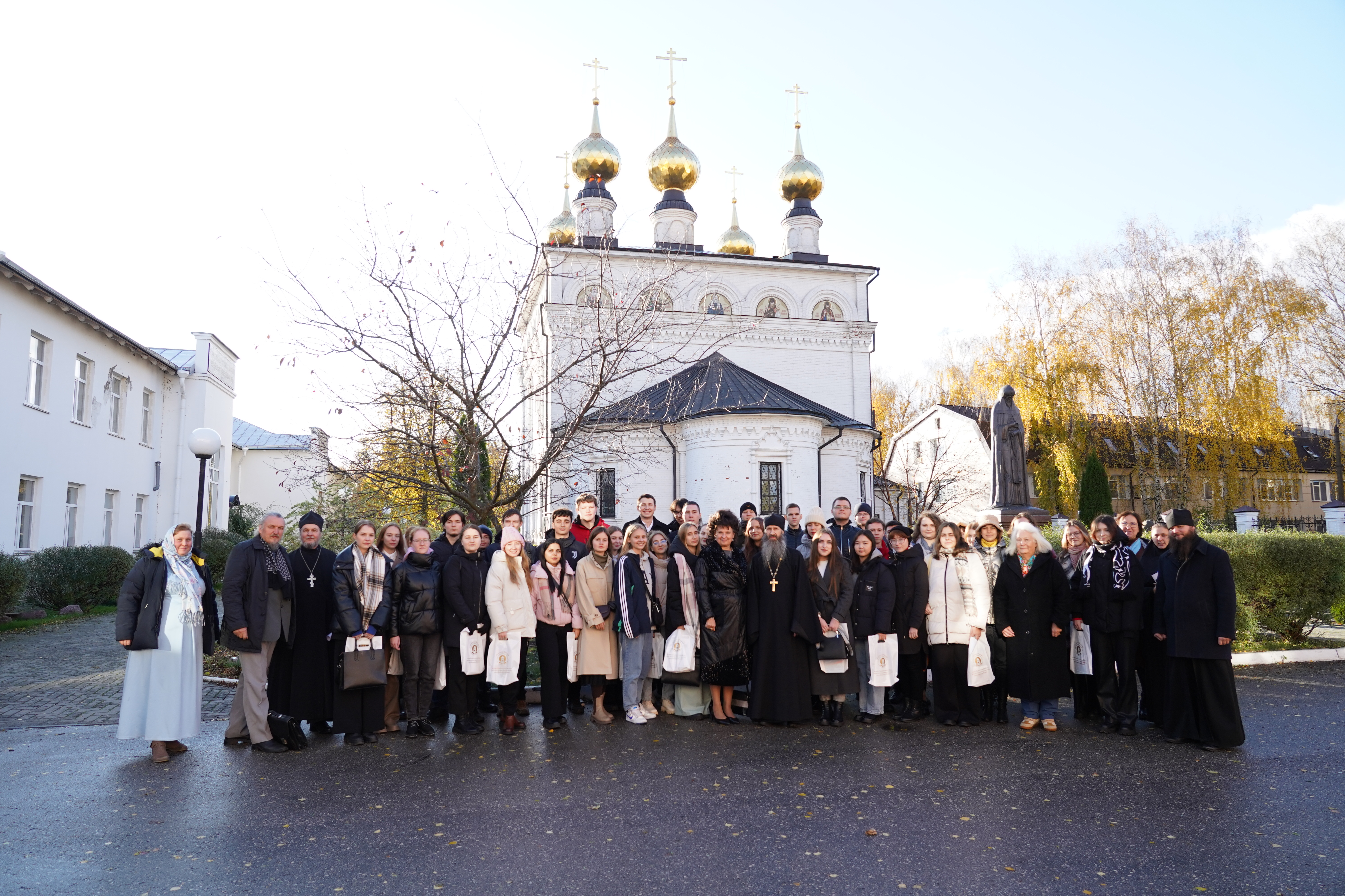 18 октября 2023 года в Городецкой епархии состоялась научная конференция «Дипломатия русских православных миссий Востока и Запада. Архимандрит Петр (Каменский) и X Русская духовная миссия в Пекине».