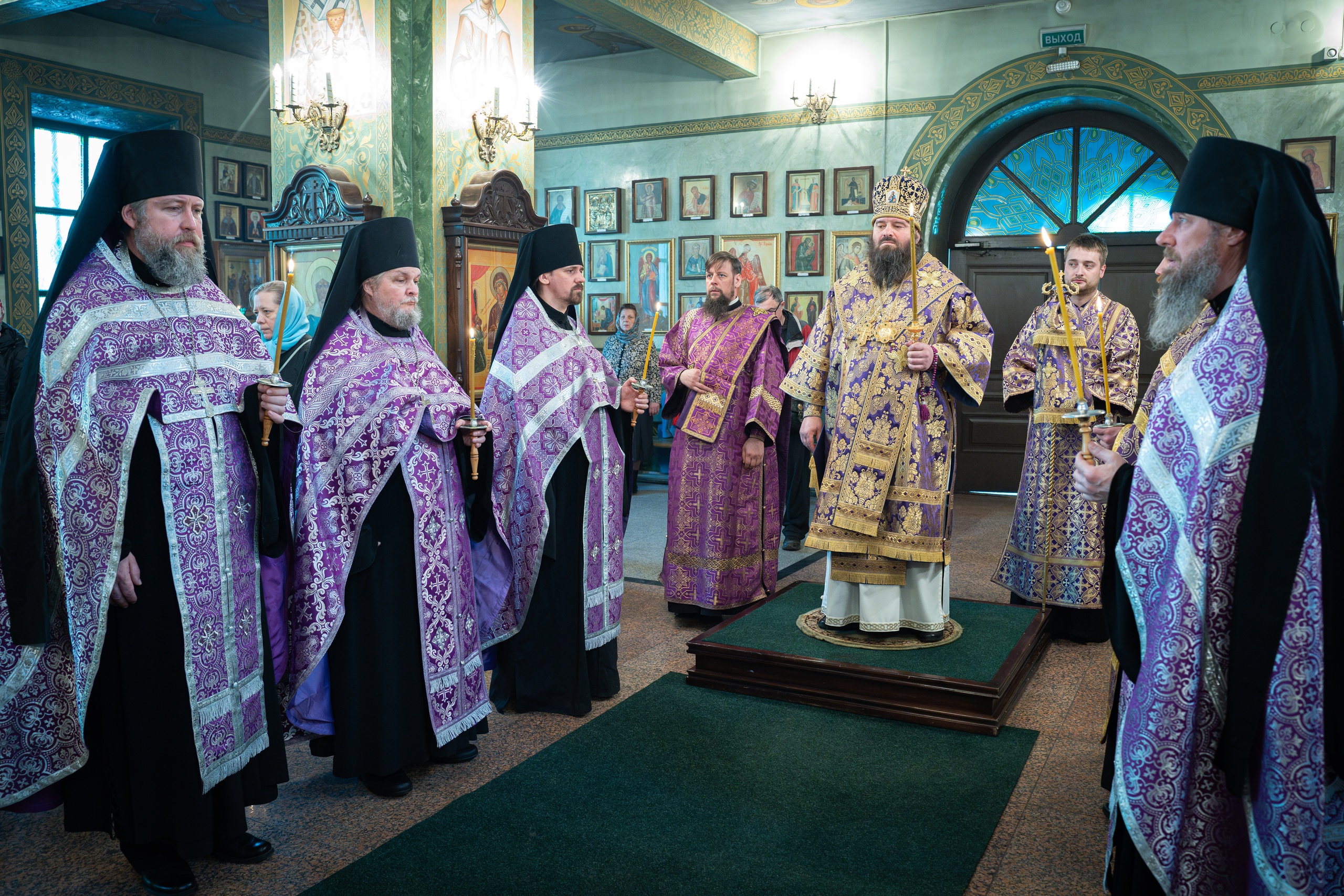 В канун Недели 5-й Великого поста, преподобной Марии Египетской, епископ Городецкий и Ветлужский Парамон совершил Всенощное бдение в Городецком Феодоровском мужском монастыре