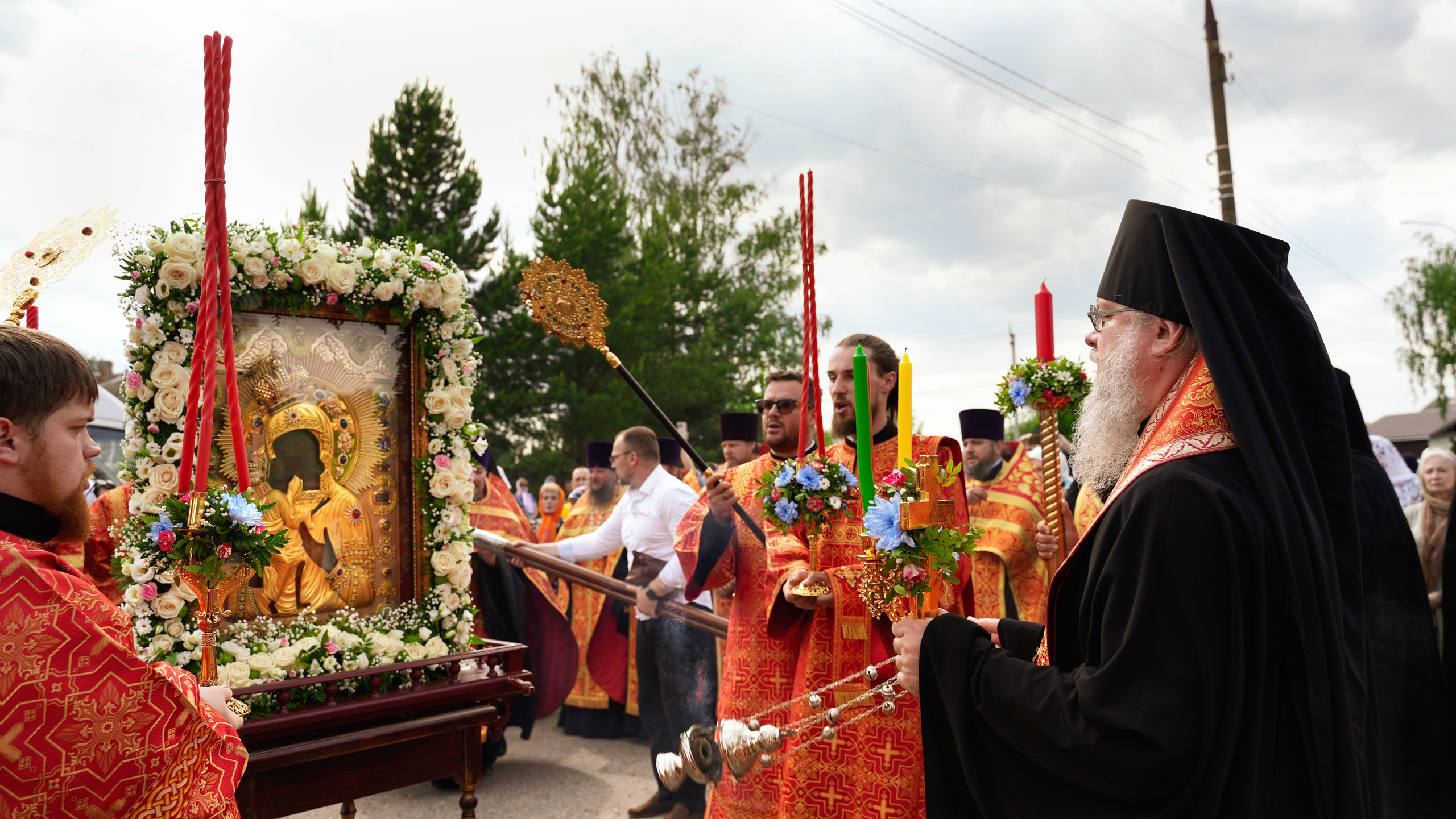 В Городецкий Феодоровский мужской монастырь впервые за более чем семь с половиной веков прибыла чудотворная икона Божией Матери «Феодоровская»