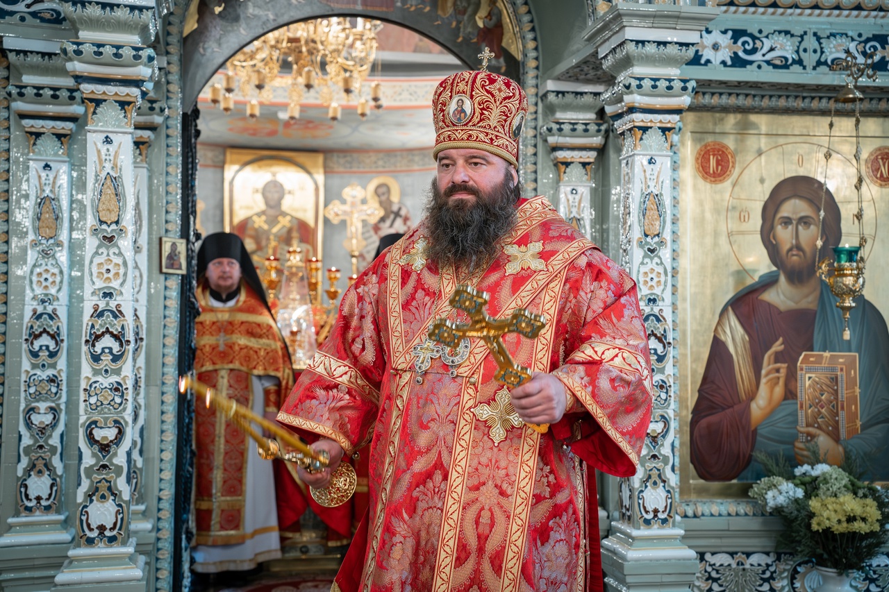 В день Усекновения главы Иоанна Предтечи епископ Городецкий и Ветлужский Парамон совершил Божественную литургию в Городецком Феодоровском мужском монастыре.