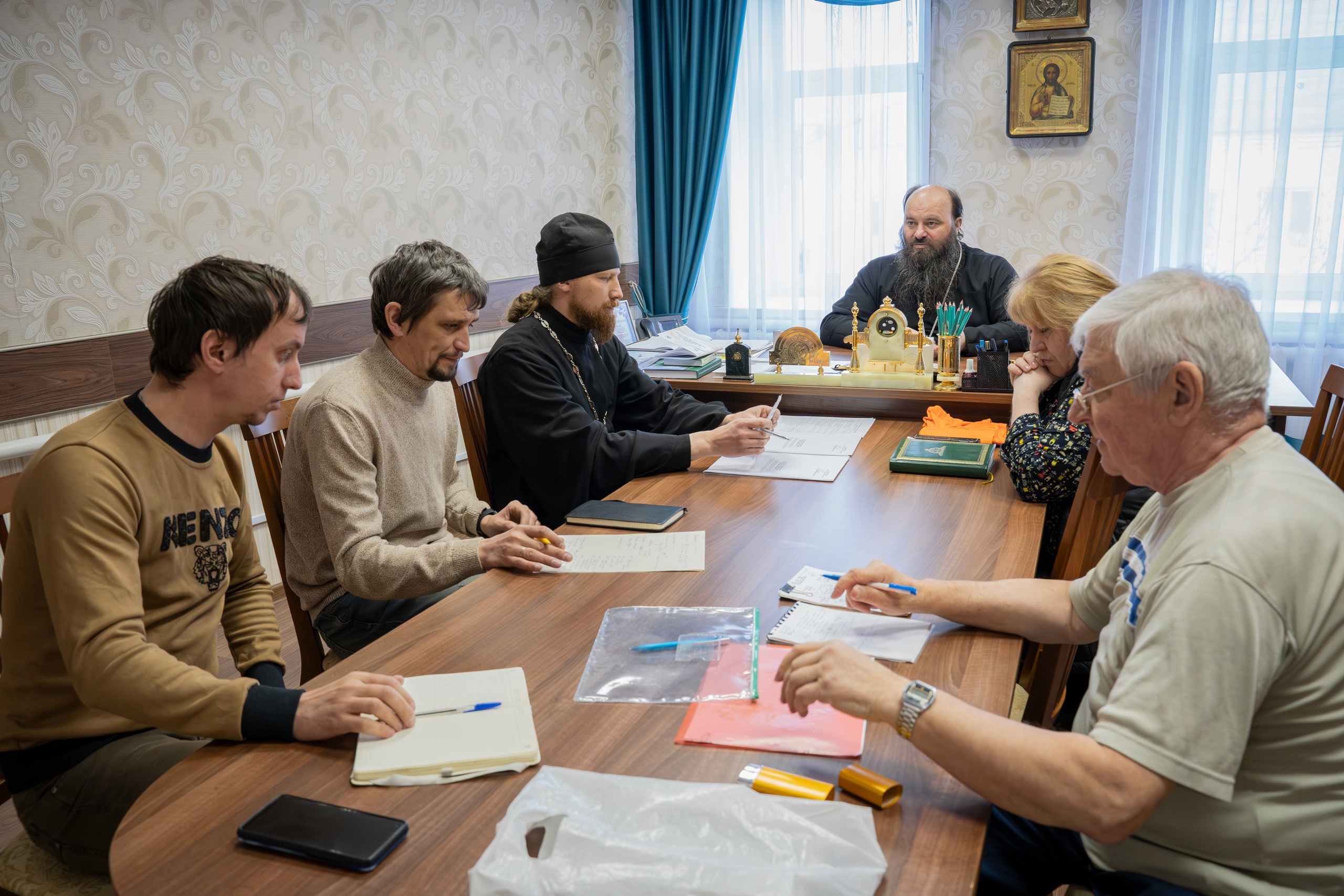 Епископ Городецкий и Ветлужский Парамон возглавил совещание Рабочей группы по проведению X молодежного веломарафона «Наследники Победы».
