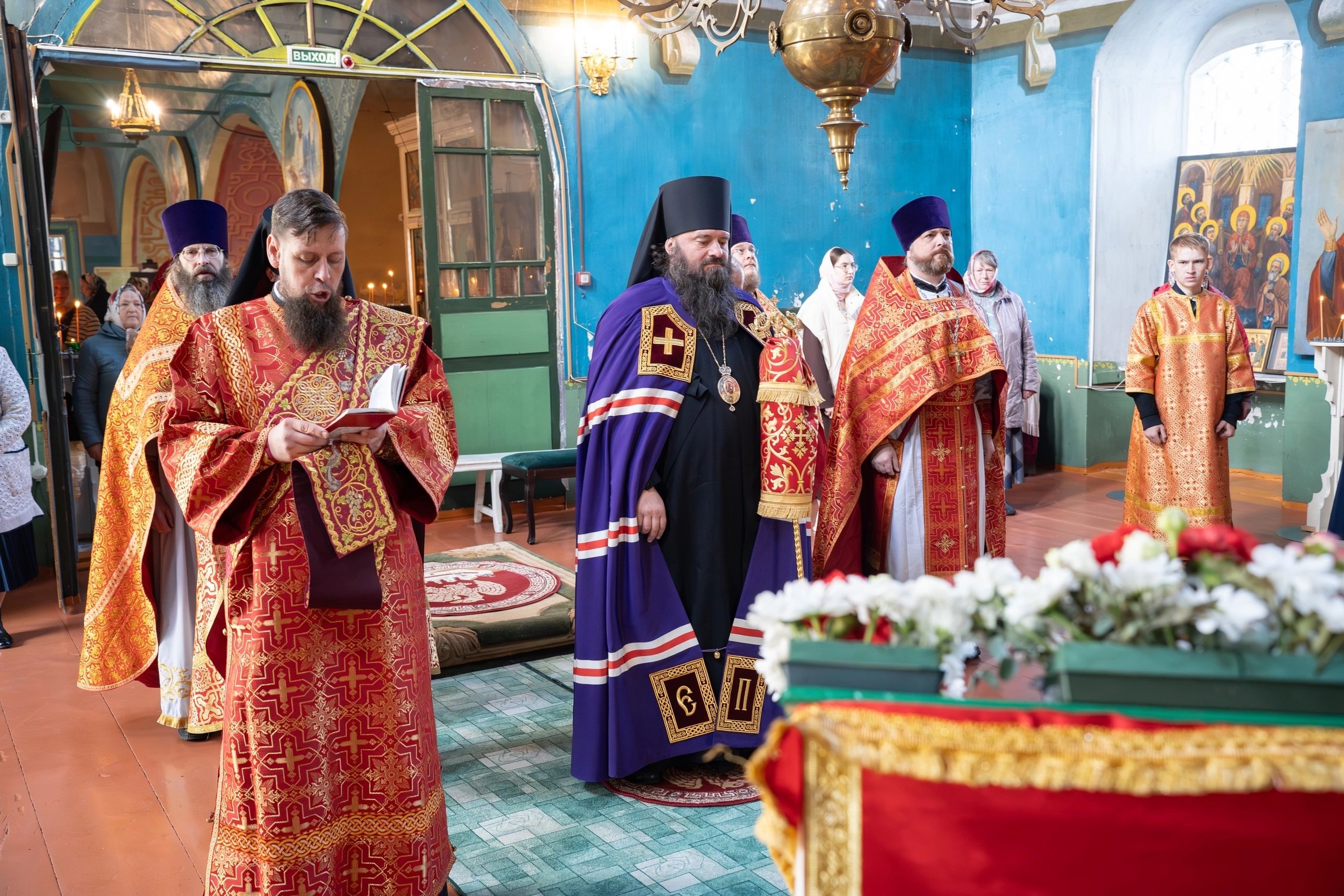 В пятницу Светлой седмицы епископ Городецкий и Ветлужский Парамон совершил Божественную литургию в храме Вознесения Господня с. Цыкино.