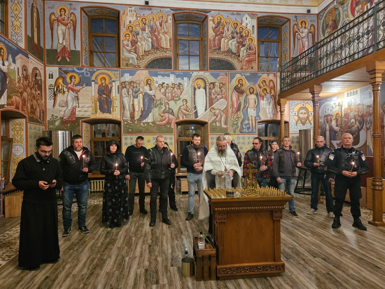 В Городецком Феодоровском монастыре была совершена панихида по погибшим мотоциклистам.
