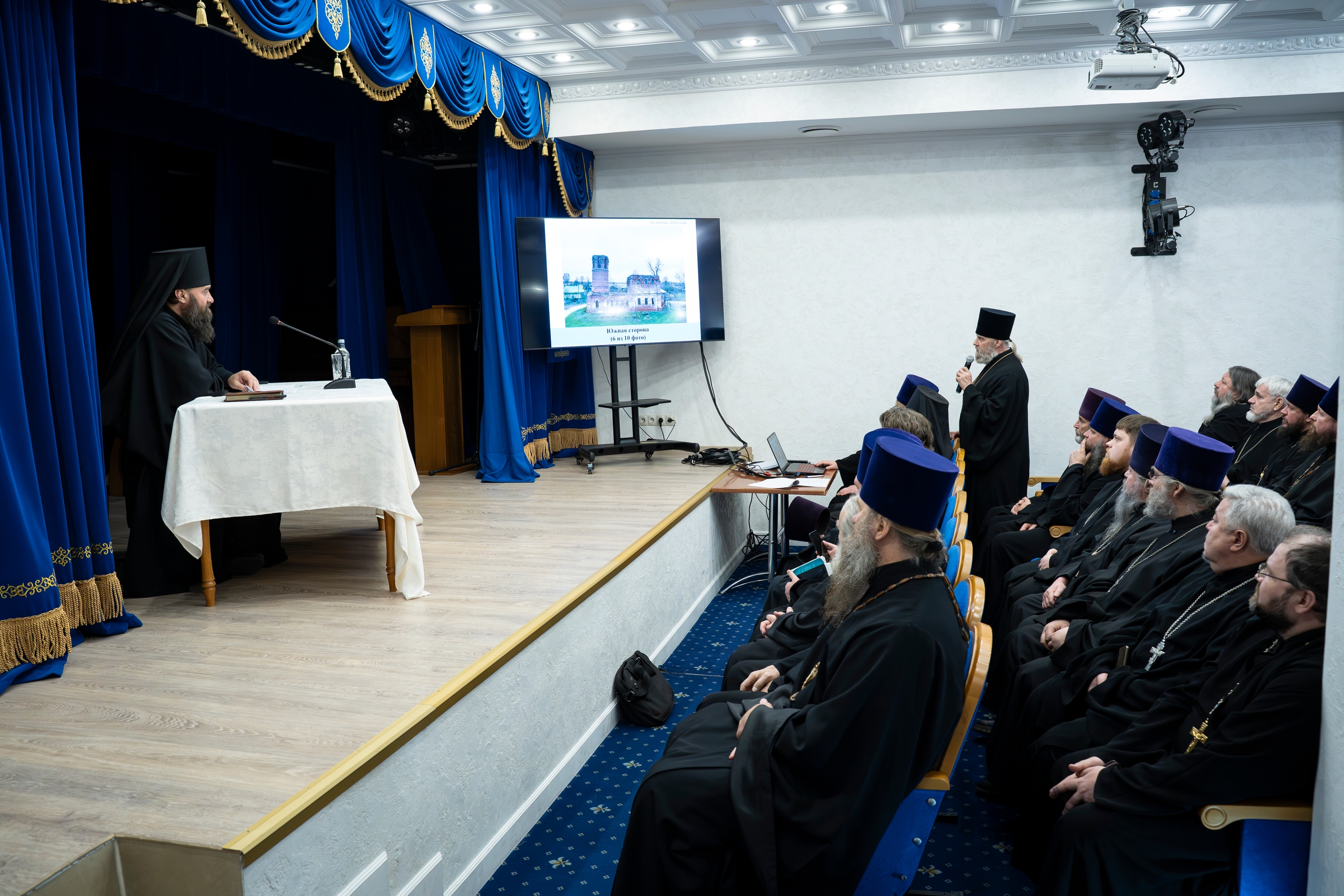 В Городецком Феодоровском мужском монастыре состоялось совещание по консервации разрушающихся храмов Городецкой епархии