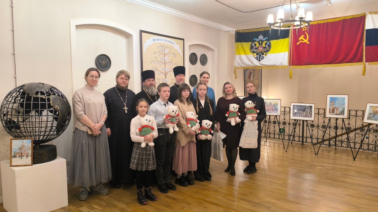 В Городецком Феодоровском мужском монастыре состоялось открытие выставки победителей конкурса «Свет Екатерининского храма»